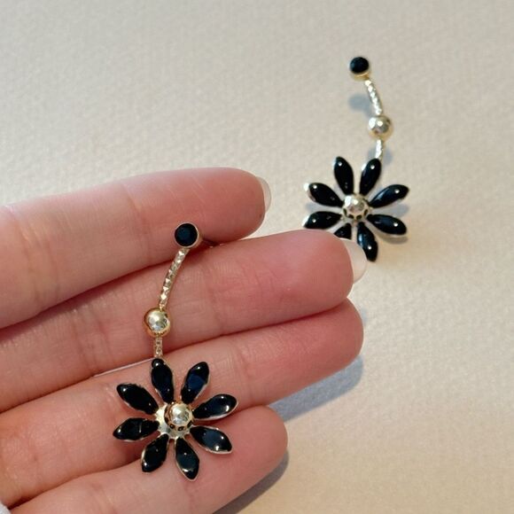 Flower earrings A863 - Picture 4 of 4